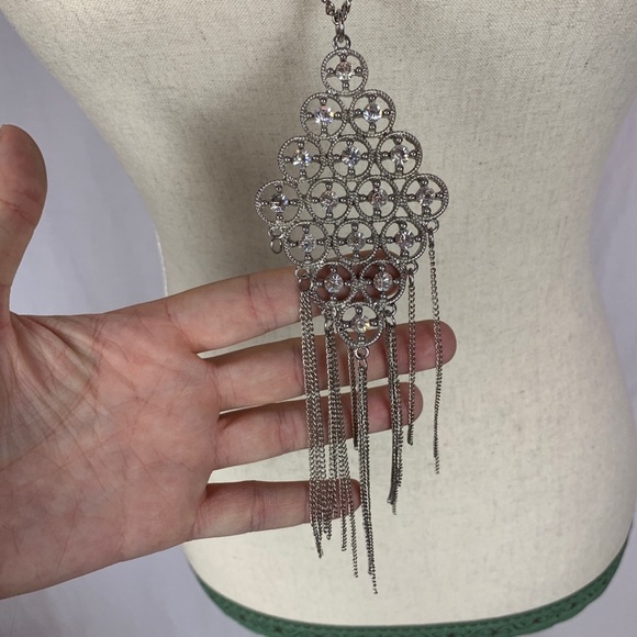 Long necklace - Picture 2 of 5